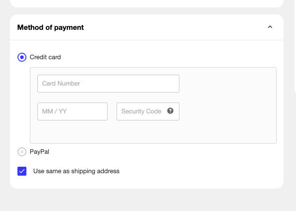 구매자 결제 화면의 Method of payment 영역 — Credit card와 PayPal 선택